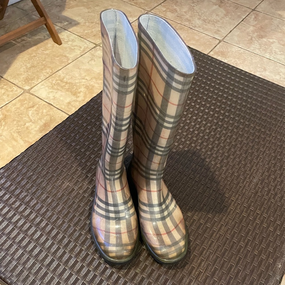 Burberry Rubber Plaid Print Rain Boots - Picture 3 of 5
